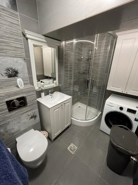 Piata Alba Iulia  Apartament spatios - - 3 camere - termen lung